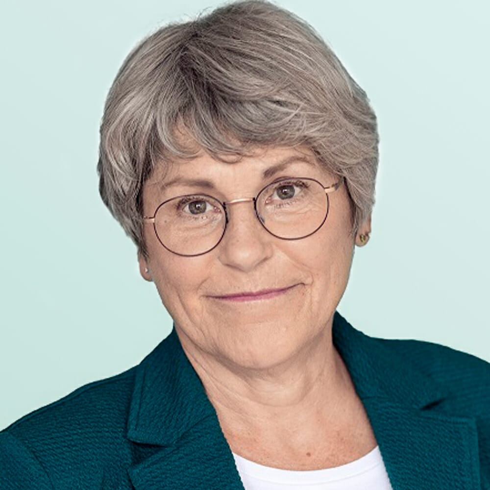 Consultant Renée Escosura-Karger
